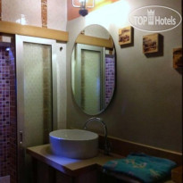 Win Backpacker Hostel