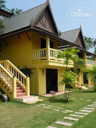 Фотографии отеля  Chez Charly Bungalow Nai Yang 3*