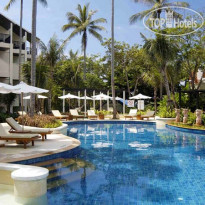 Horizon Karon Beach Resort & Spa 