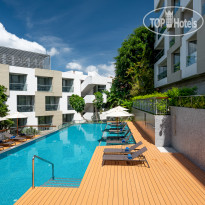 Swimming Pool в The Andaman Beach Hotel Phuket 4*