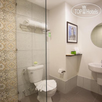 Recenta Suite Phuket Suanluang