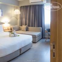 Oakwood Hotel Journeyhub Phuket 