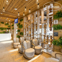 Oakwood Hotel Journeyhub Phuket 