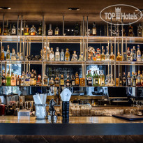 Glam Habitat Lobby bar