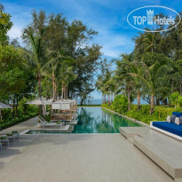 Melia Phuket Mai Khao Бассейн Sol