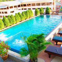 77 Patong Hotel & Spa