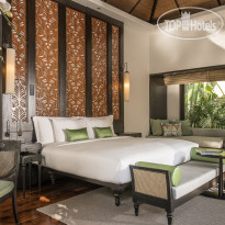 Anantara Mai Khao Phuket Villas Спальная в Sala Pool Villa