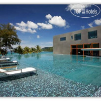 B-Lay Tong Phuket