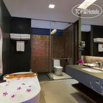 Avista Hideaway Phuket Patong, MGallery by Sofitel Jacuzzi Junior Suite