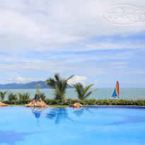 Nantra Thongson Bay Resort & Villas 