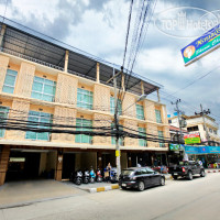 Phromcharoen Hotel 3*