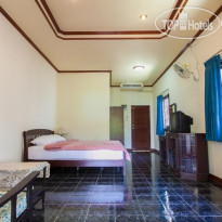 Baan Boonsom Guesthouse 