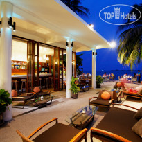 Centra by Centara Coconut Beach Resort Samui Maprao Bar