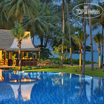 Outrigger Khao Lak Beach Resort 