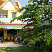 Riverside Guesthouse 