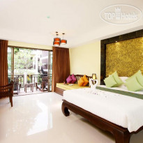 Hive Khaolak Beach Resort 