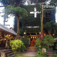 Tony Lodge 3*