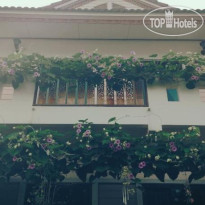 Loy Manee House 