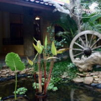 Uthai River Lake Resort Standard