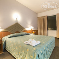 Charoen Hotel 