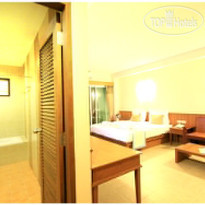 Au Thong Residence