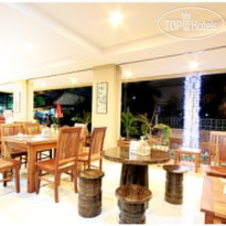 Au Thong Residence
