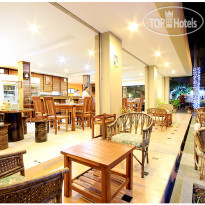 Au Thong Residence