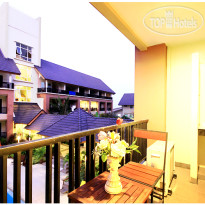 Au Thong Residence