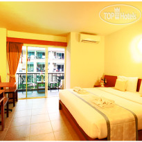 Au Thong Residence