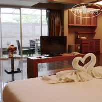 B2 Santitham (Wat Jed Yod) Boutique & Budget Hotel 