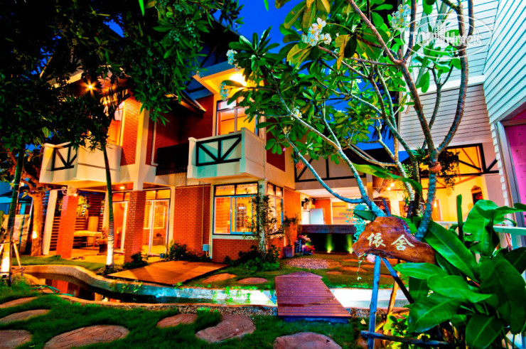 Фото You And Me Guesthouse And Spa Chiangmai