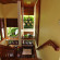 Sri Pat Guesthouse Интерьер отеля