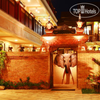 At Chiang Mai Hotel Отель