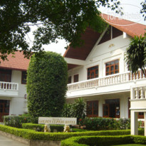 Golden Cupids Hotel 