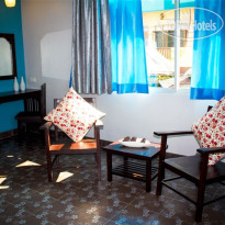 La-Mer Hostel
