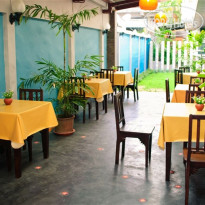 La-Mer Hostel