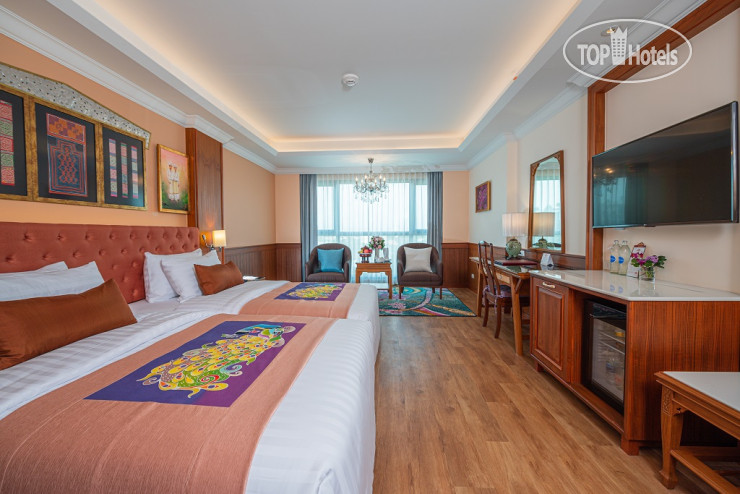 Фотографии отеля  The Empress Premier Chiang Mai 5*