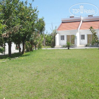 Rose Gardens Holiday Village Отель