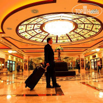 Cratos Premium Hotel & Casino 