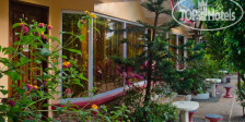 Deep Forest Garden Inn