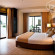 The Pinnacle Hotel and Suites 