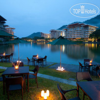 Pico de Loro Beach & Country Club 