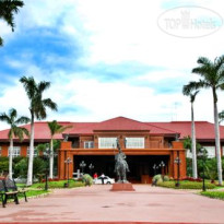 Fort Ilocandia Resort 