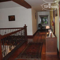 Las Flores Country Guest House and Restaurant