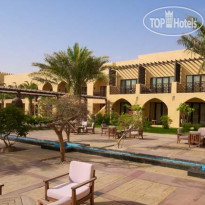 Danat Jebel Dhanna Resort 