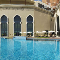 Bab Al Qasr Hotel 