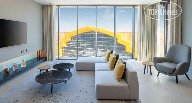 Фотографии отельера The WB Abu Dhabi, Curio Collection by Hilton 5*