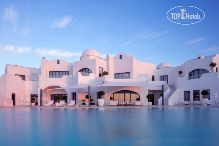 Новые добавленные фото туристов Anantara Santorini Abu Dhabi Retreat 5*