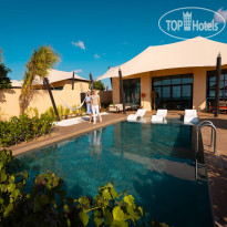 Bab Al Nojoum Hudayriyat Villas 