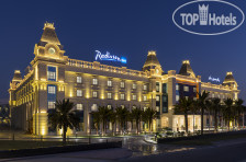 Radisson Blu Hotel Ajman 5*